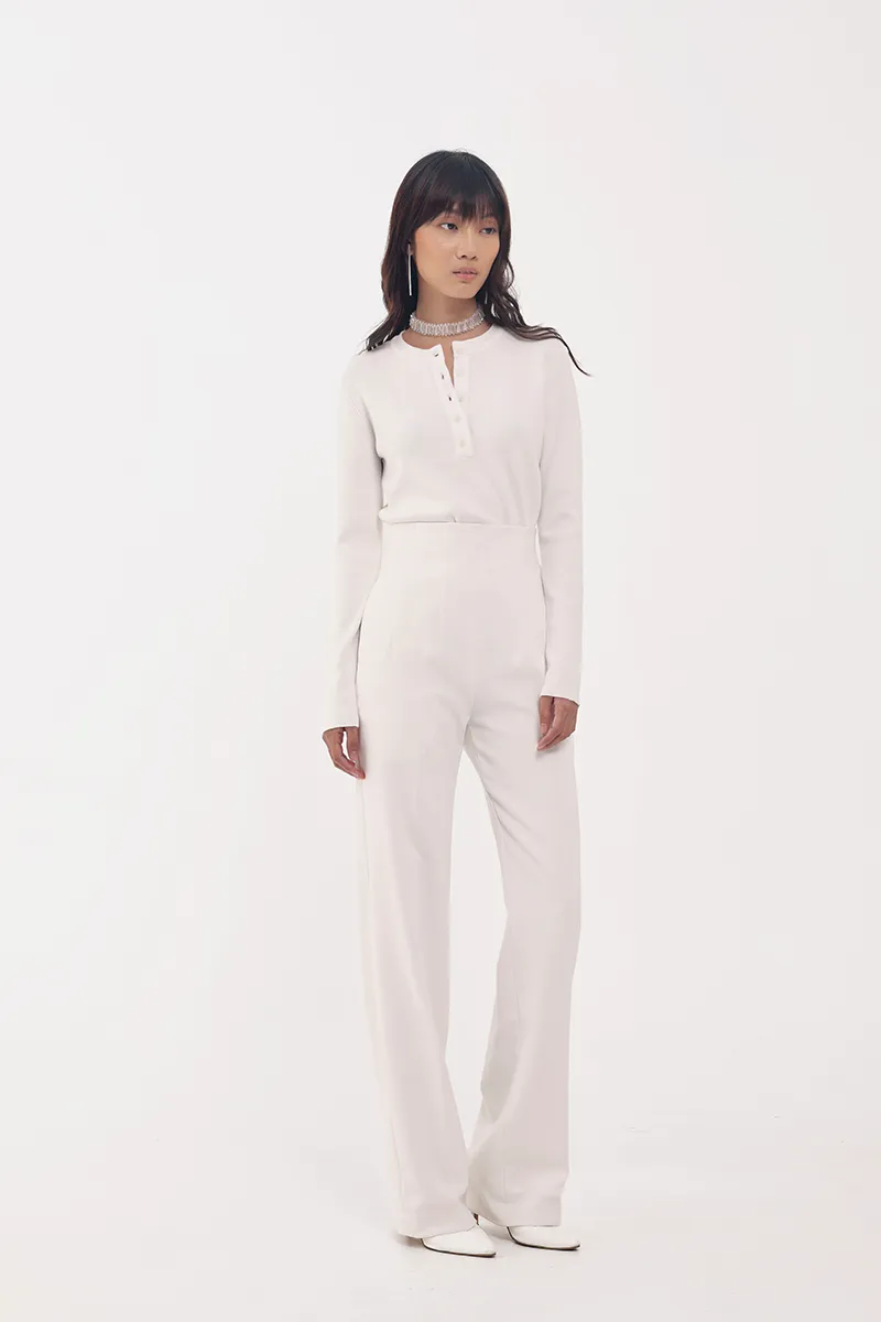 Levy Knit Top In White (LAST PIECES)