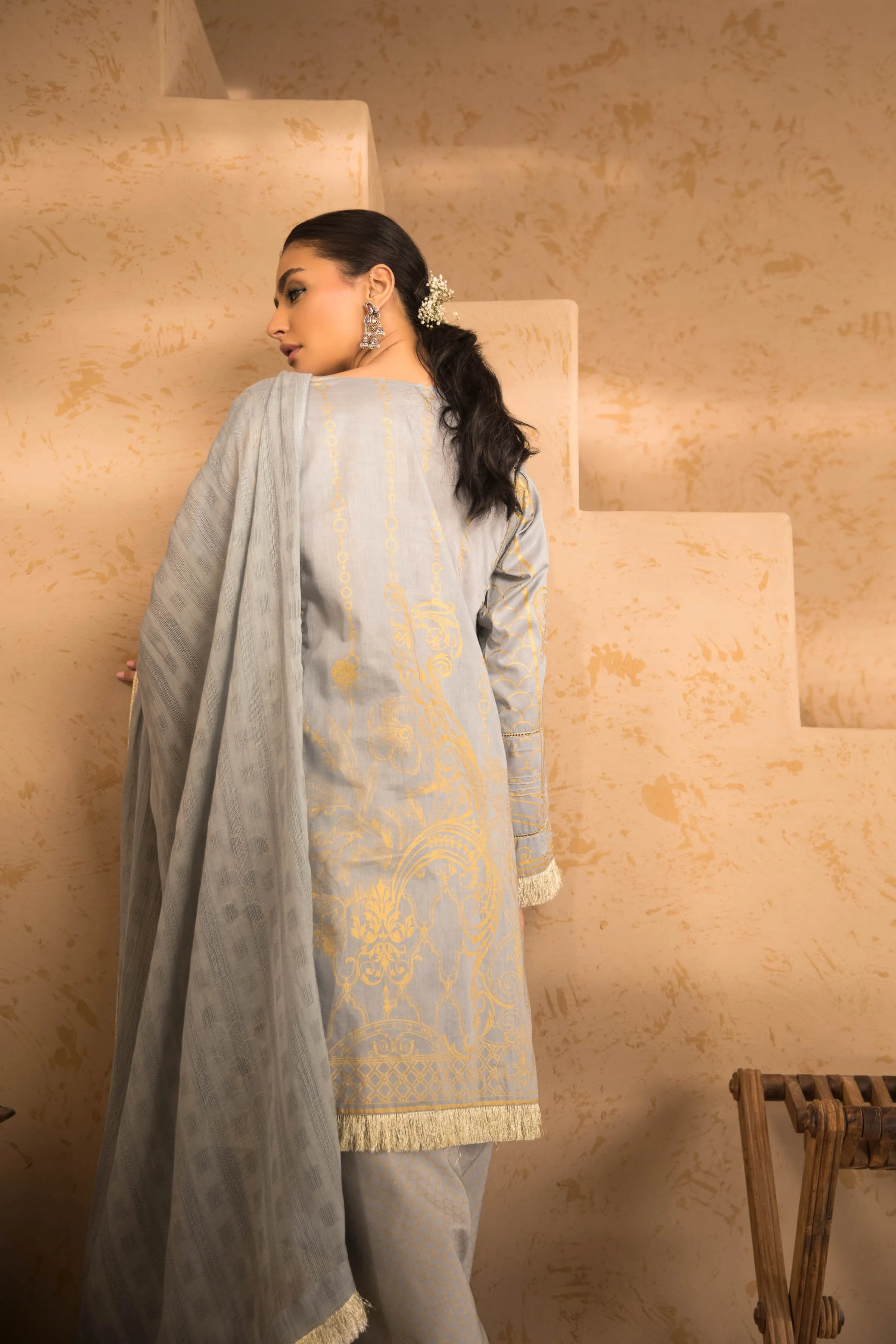 Sapphire Naqsh Dar Lawn Eid Collection Vol-V – Baroque Rain B
